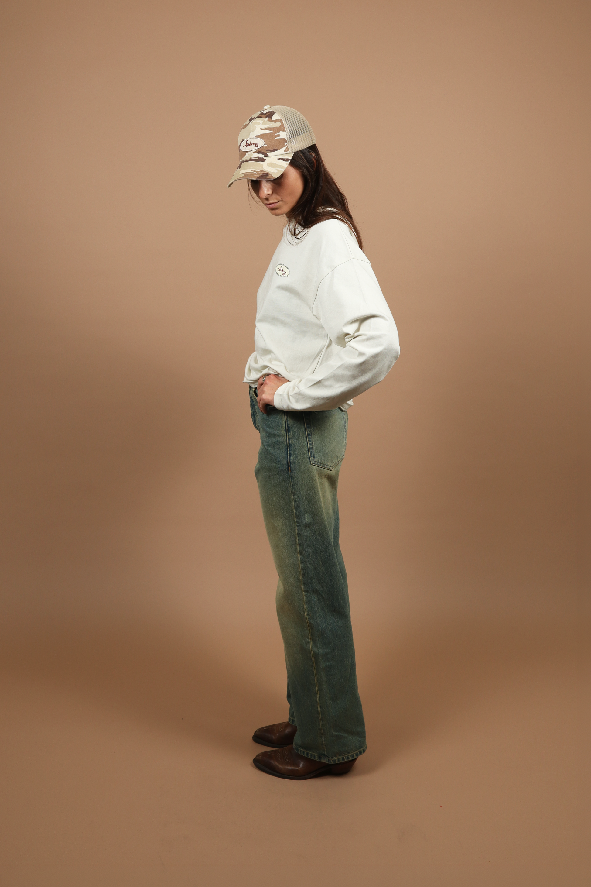 unisex female