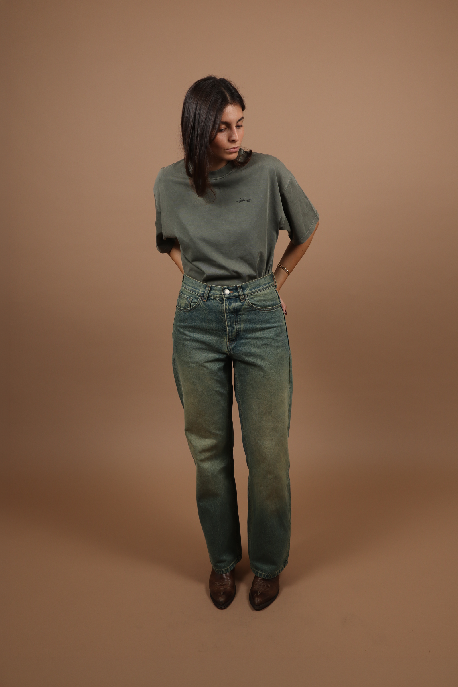 unisex female