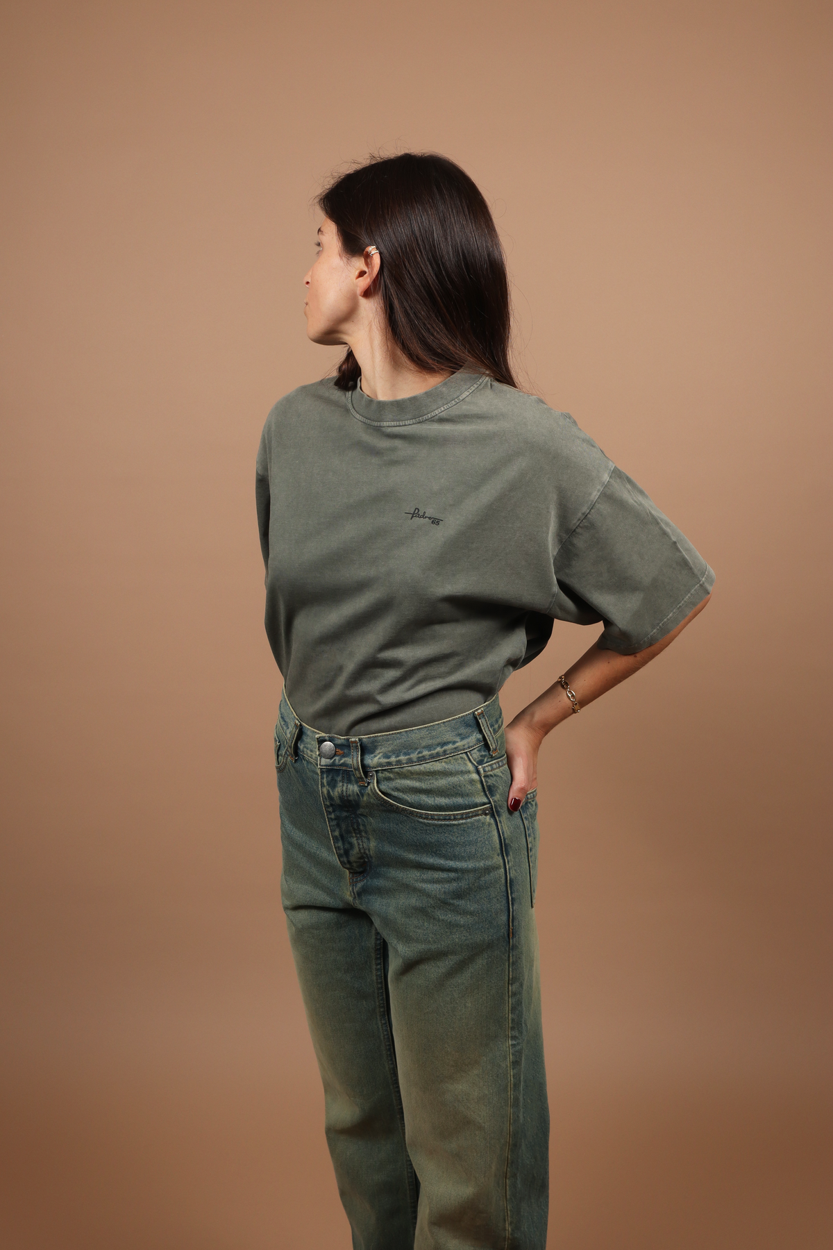 unisex female