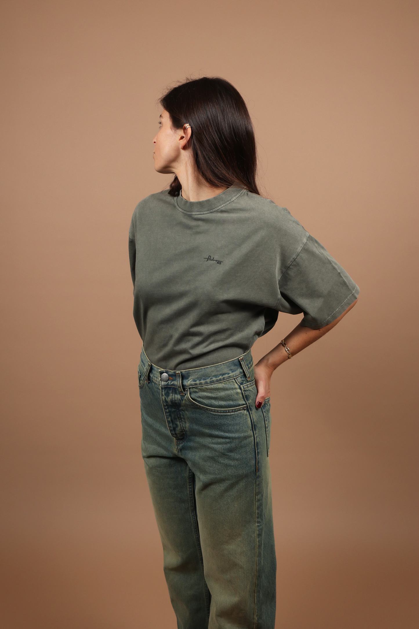 unisex female